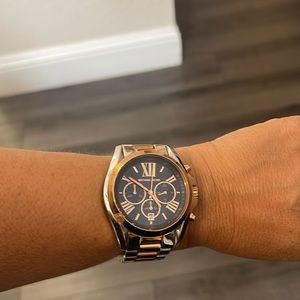 Two tone Micheal kors watch  extra links. rose gold stainless steel blue face